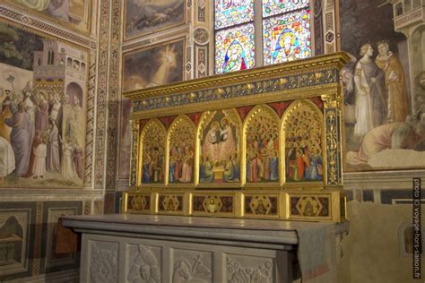  Le Retable de Santa Croce: Un Trésor Byzantin en Terre Toscane ?